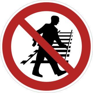 Verbotsschild Betreten der Gleisanlage verboten